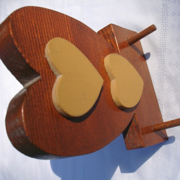 Heart Shaped Necklace Holder Wood Wall Rack Hooks Vintage Wall Hanging Decor - Picture 4 of 6